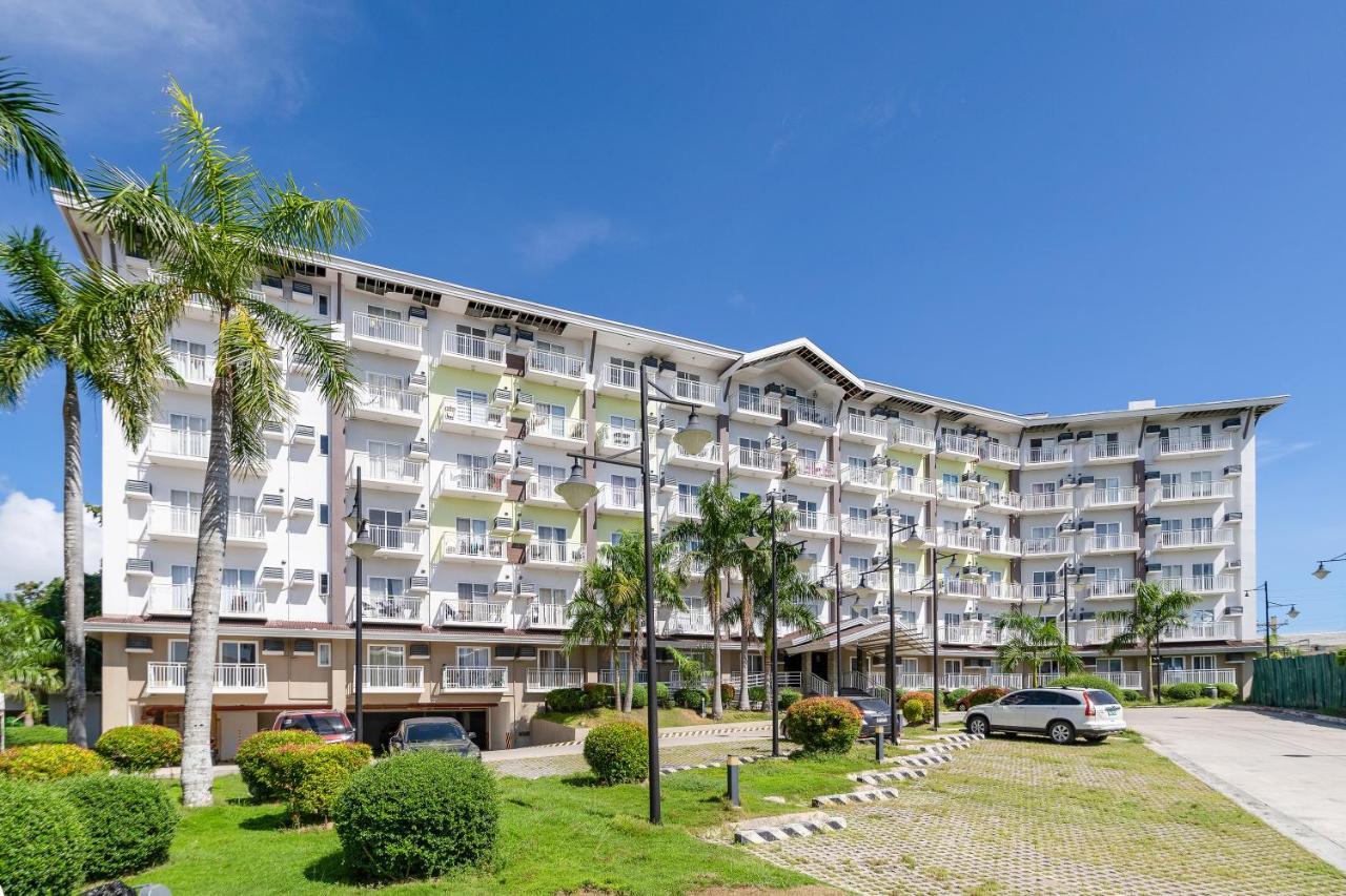 Appartement Amani 237, 3 Minutes To Airport, With Gym & Pool, Free Netflix, Fast Wi-Fi à Île de Mactan Extérieur photo